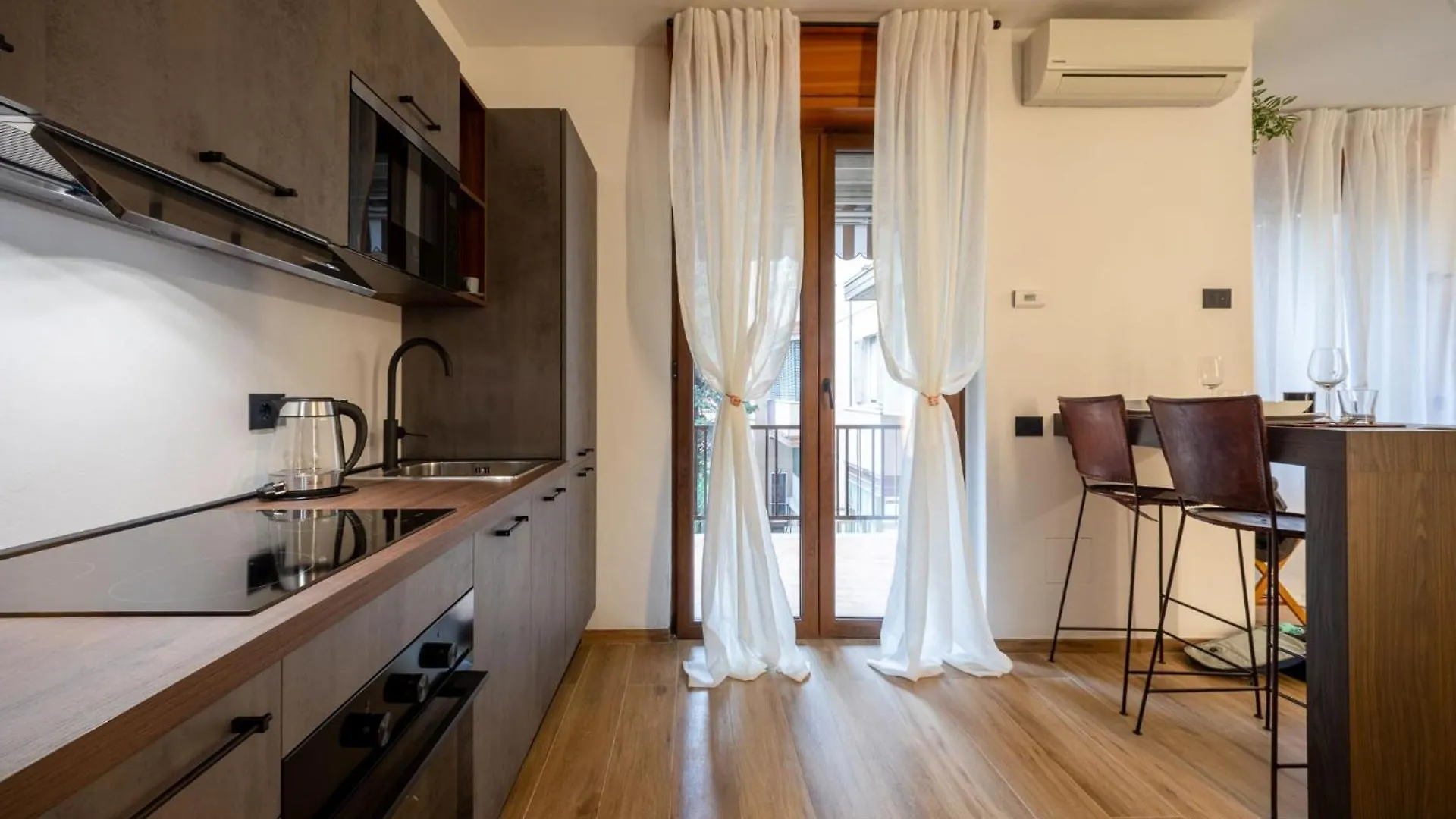 베로나 N8 Urban Loft 아파트